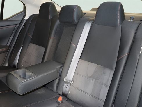 Used 2025 Nissan Sentra SR image 11