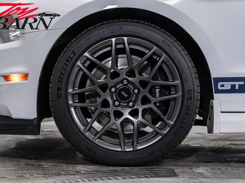 Used 2014 Ford Mustang Shelby GT500 w/ Equipment Group 821A image 17