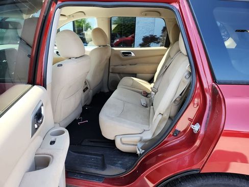 Used 2016 Nissan Pathfinder SV w/ Cargo Package FWD image 24