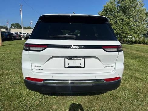 Used 2025 Jeep Grand Cherokee Laredo X AWD/4WD image 4