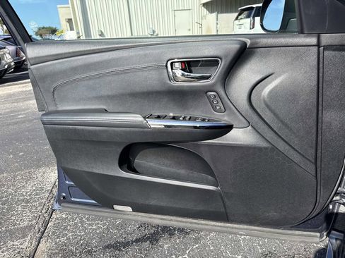 Used 2016 Toyota Avalon image 17
