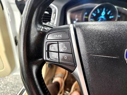 Used 2015 Volvo S60 T5 Premier Plus image 11