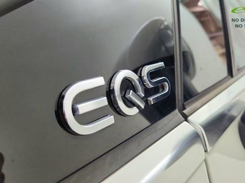 Used 2023 Mercedes-Benz EQS 450+ 4MATIC Sedan image 18