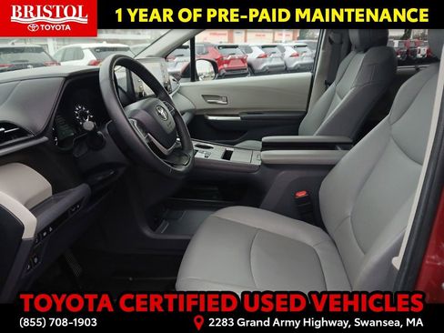 Certified 2023 Toyota Sienna XLE image 15