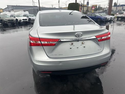 Used 2015 Toyota Avalon XLE image 9