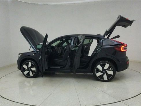 Used 2023 Volvo C40 P8 Recharge Ultimate image 71