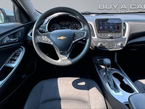 Used 2023 Chevrolet Malibu LT FWD image 5