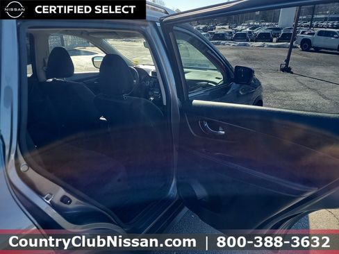 Certified 2019 Nissan Rogue SV w/ Sun & Sound Touring Package image 31