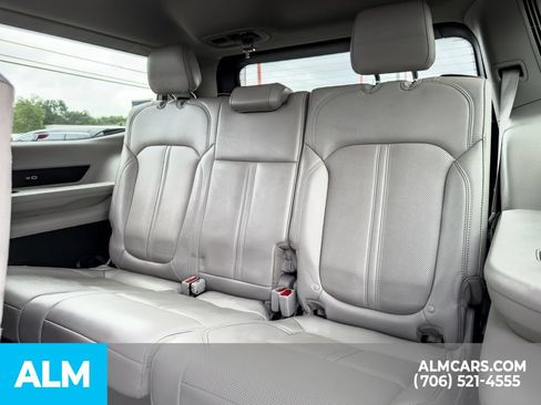 Used 2024 Jeep Wagoneer Series II w/ Flexible Seating Group RWD image 16