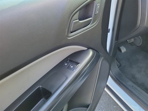 Used 2017 Chevrolet Colorado W/T w/ WT Convenience Package image 10