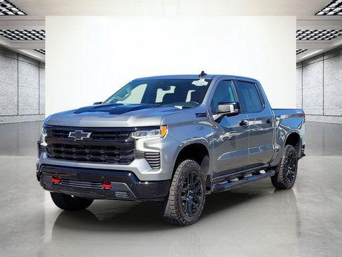 Used 2024 Chevrolet Silverado 1500 LT Trail Boss w/ LT Trail Boss Premium Package AWD/4WD image 11