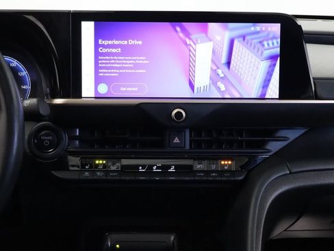Used 2025 Toyota Crown Signia w/ Advanced Technology Package AWD/4WD image 30