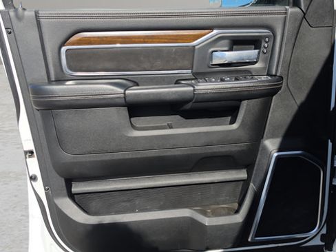 Used 2022 RAM 2500 Laramie AWD/4WD image 15