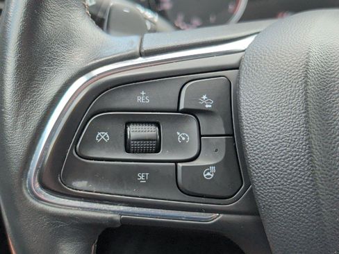 Used 2023 Buick Envision Essence FWD image 24