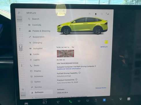 Used 2022 Tesla Model X Plaid image 16