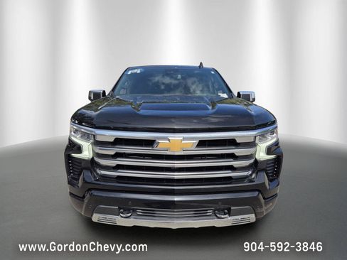 Certified 2024 Chevrolet Silverado 1500 High Country w/ High Country Premium Package AWD/4WD image 9