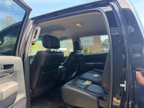 Used 2012 Toyota Tundra Grade 4x4 4dr CrewMax Cab Pick w/ SR5 Pkg image 5