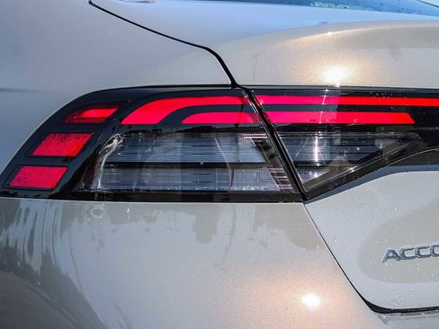 New 2026 Honda Accord EX-L image 7