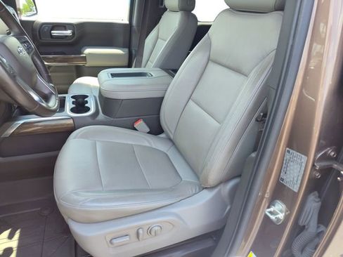 Used 2019 Chevrolet Silverado 1500 LT Trail Boss AWD/4WD image 23