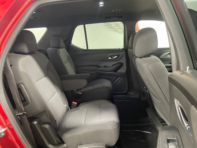 Used 2023 Chevrolet Traverse LT w/ Rear Camera Mirror Package AWD/4WD image 21