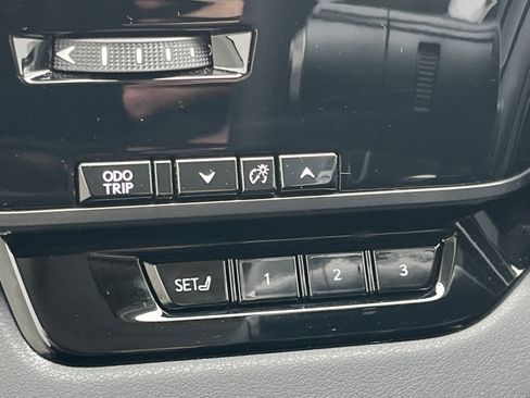 Used 2024 Lexus RX 350 Premium image 15