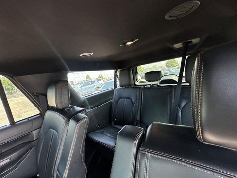 Used 2023 Ford Expedition Max Platinum AWD/4WD image 10