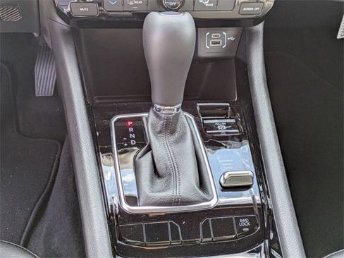 New 2026 Jeep Compass Latitude image 26