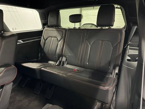 Used 2022 Ford Expedition Limited AWD/4WD image 29