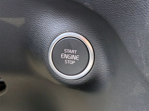 New 2026 Volvo XC40 B5 Ultra w/ Protection Package Premier image 42