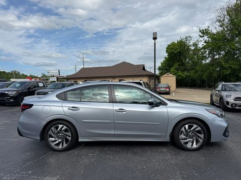 Used 2025 Subaru Legacy Limited AWD/4WD image 7