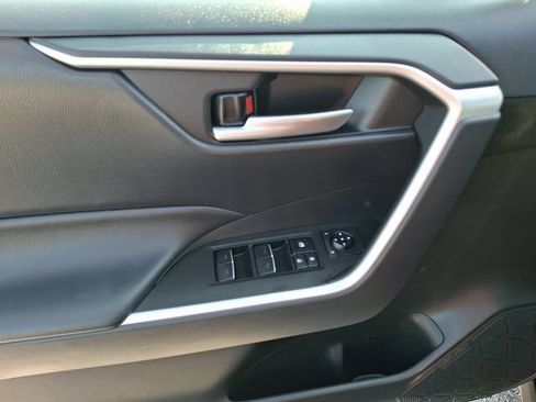 Certified 2025 Toyota RAV4 XLE w/ Convenience Package AWD/4WD image 12