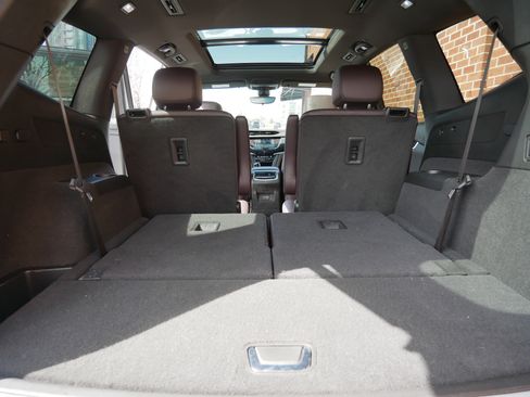 Used 2022 Cadillac XT6 Premium Luxury w/ Technology Package image 11