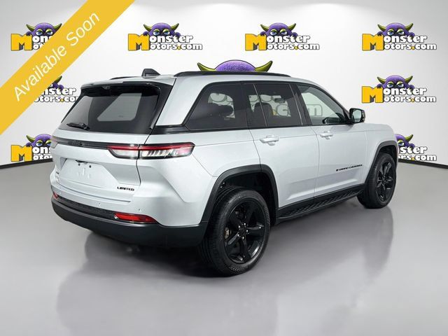 Used 2024 Jeep Grand Cherokee Limited w/ Luxury Tech Group II AWD/4WD image 5