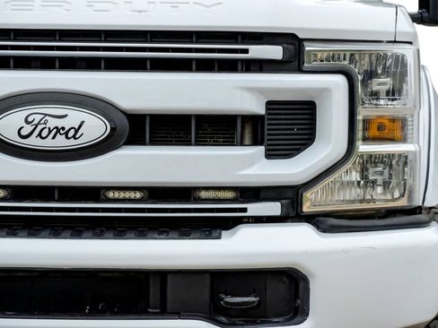 Used 2022 Ford F250 XLT w/ XLT Value Package image 45