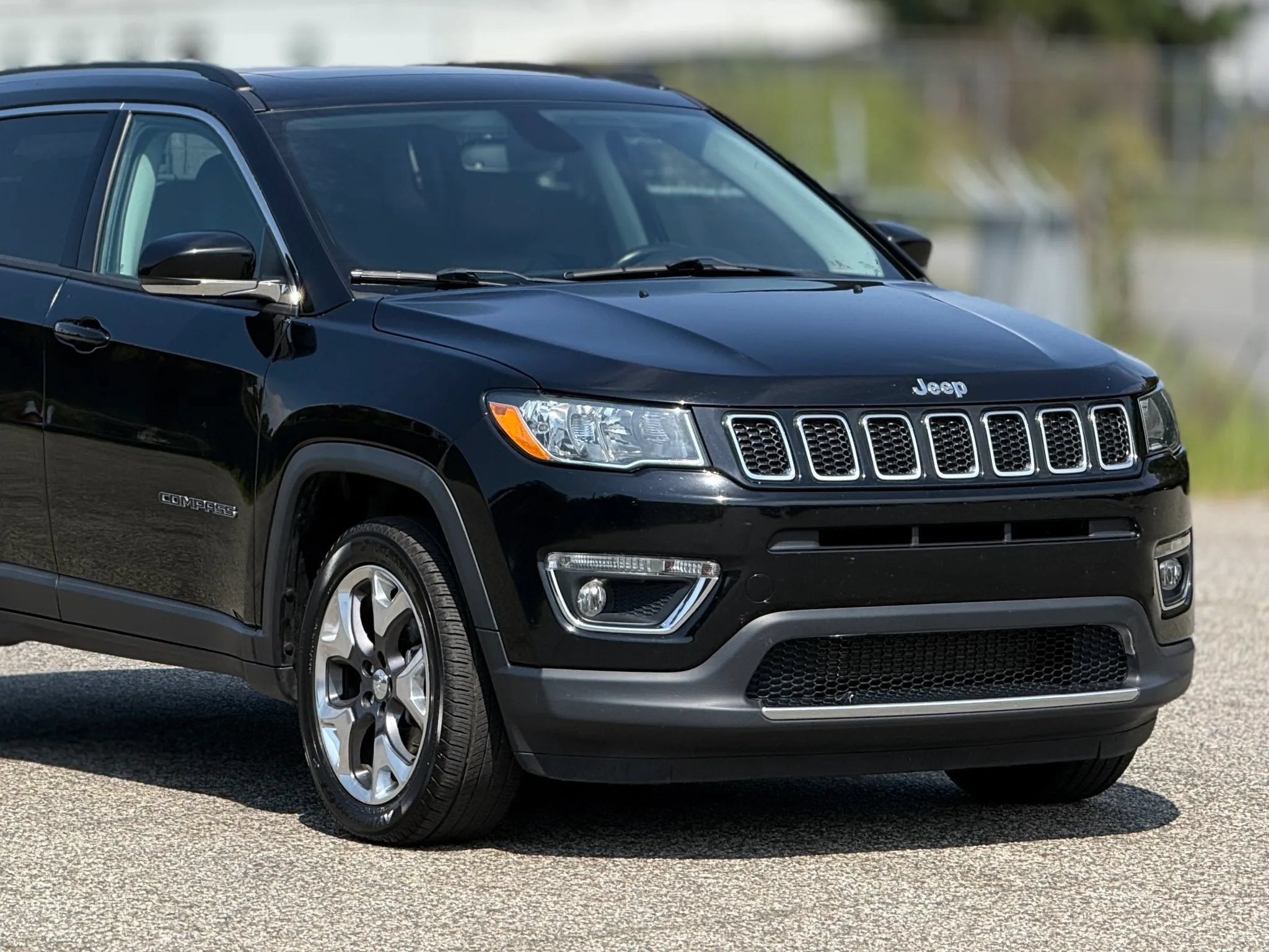 Used 2019 Jeep Compass Limited AWD/4WD image 15