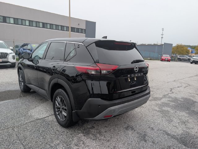 Used 2022 Nissan Rogue S FWD image 3