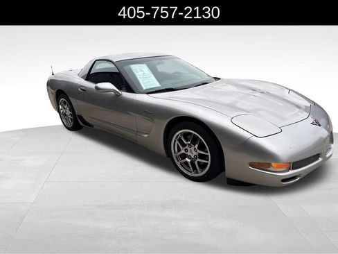 Used 2004 Chevrolet Corvette Z06 w/ Memory Package RWD image 6