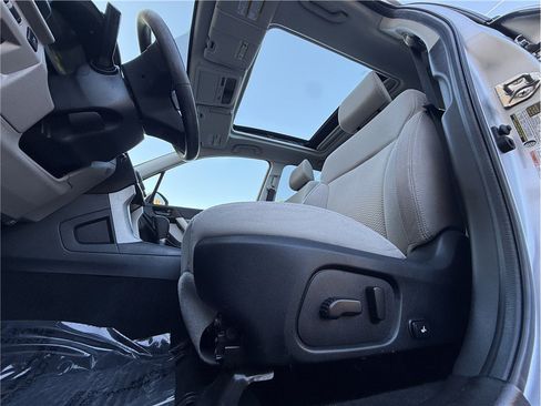 Used 2018 Subaru Forester 2.5i Premium w/ All-Weather Package AWD/4WD image 15