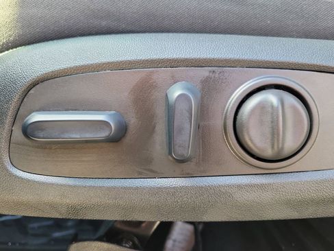 Used 2024 Chevrolet Equinox LS w/ LS Convenience Package image 16