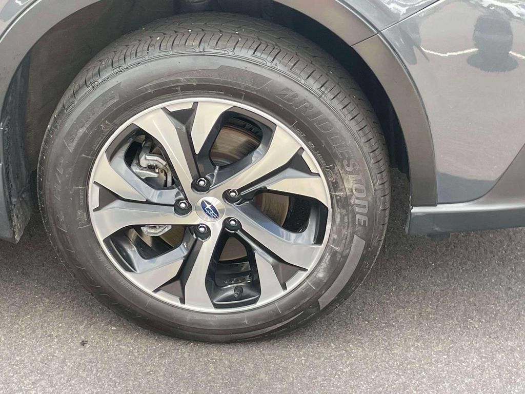 Used 2020 Subaru Outback Limited AWD/4WD image 7