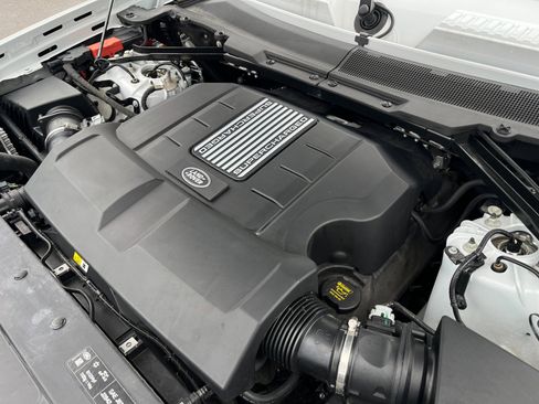 Used 2023 Land Rover Defender 110 image 62