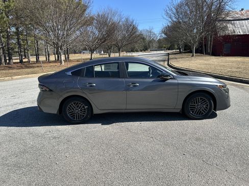 New 2026 Nissan Sentra SV w/ SV Convenience Package image 4