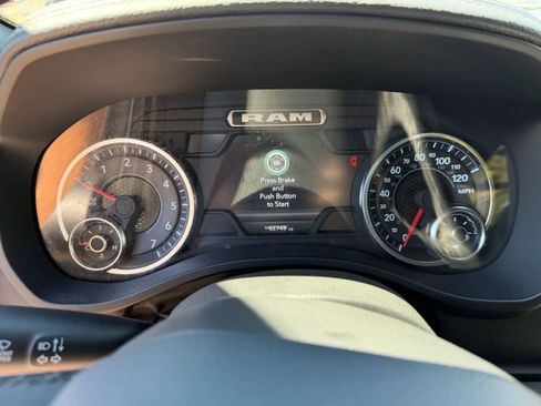 Used 2025 RAM 1500 Laramie image 9