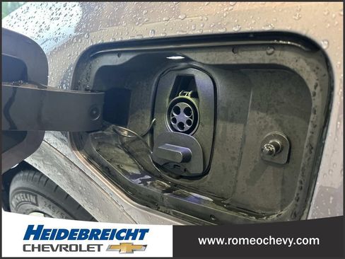 Used 2024 Chevrolet Equinox EV LT w/ LPO, All-Weather Mat Package AWD/4WD image 35