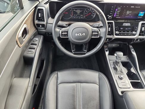 Certified 2022 Kia Sorento S image 12