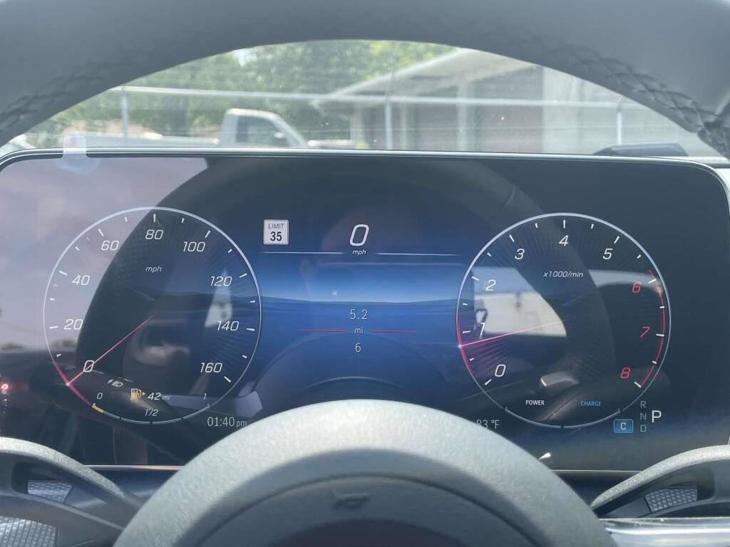 New 2027 Mercedes-Benz CLE 450 4MATIC Coupe image 2