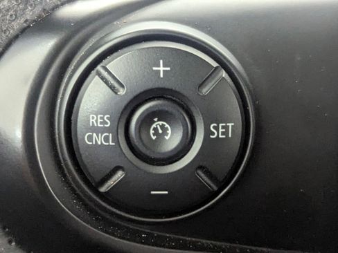 Used 2020 MINI Cooper S image 24