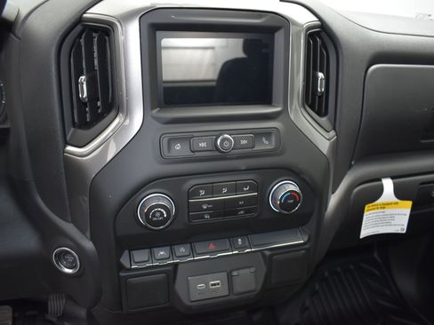 New 2025 Chevrolet Silverado 1500 W/T w/ Trailering Package image 13