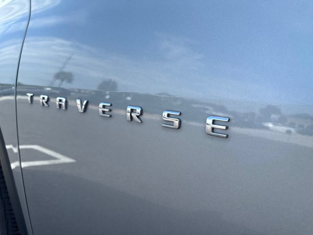 Used 2023 Chevrolet Traverse LT FWD image 21