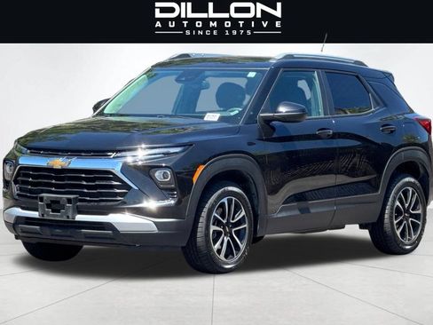 Used 2025 Chevrolet TrailBlazer LT AWD/4WD image 8